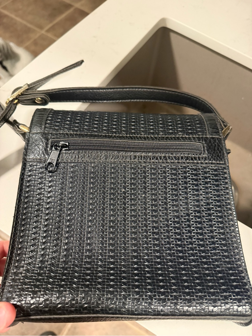 Vintage Cornell Classic Black Woven Crossbody Bag with Adjustable Strap - Picture 4 of 4
